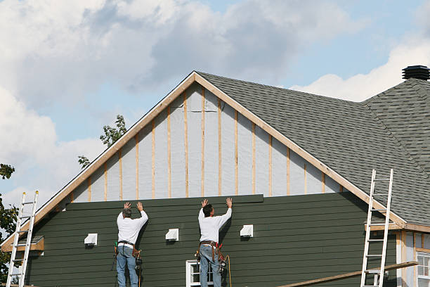 Professional Siding Repair technician working in Hertford, NC